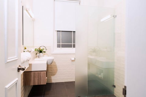 The Mount Gambier Hotel - Accommodation Gladstone 2
