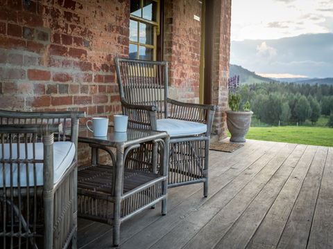 The Barracks Tocal - Accommodation Gladstone 2