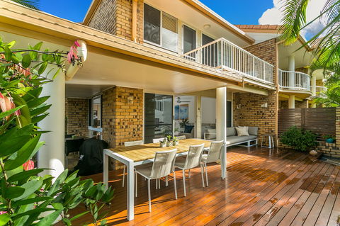 Tradewinds 4 - Accommodation Gladstone 2