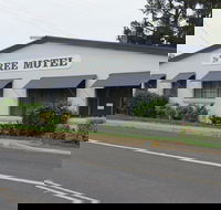 Tree Motel - Accommodation Gladstone