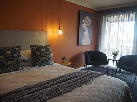 Alexandra Place - Accommodation Gladstone 0