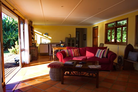 Alfie's - Accommodation Gladstone 0