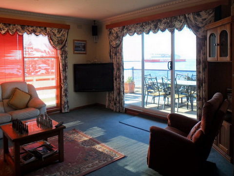 Alice Beside The Sea - Accommodation Gladstone 1