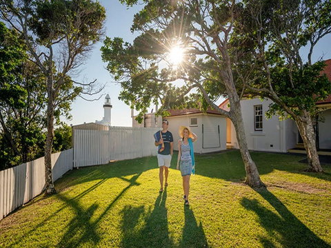 Assistant Lighthouse Keepers' Cottages - Accommodation Gladstone 1