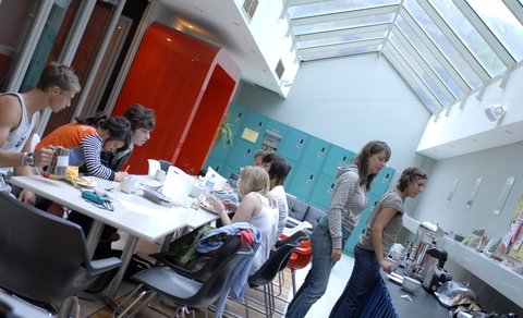 Base Backpackers St Kilda - Accommodation Gladstone 2