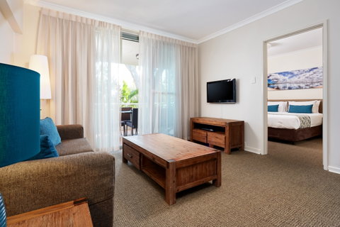Broadwater Resort Como - Accommodation Gladstone 1