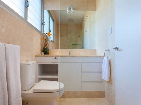 Clique 3 - Accommodation Gladstone 2