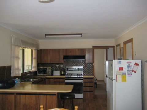 Easto's - Accommodation Gladstone 1