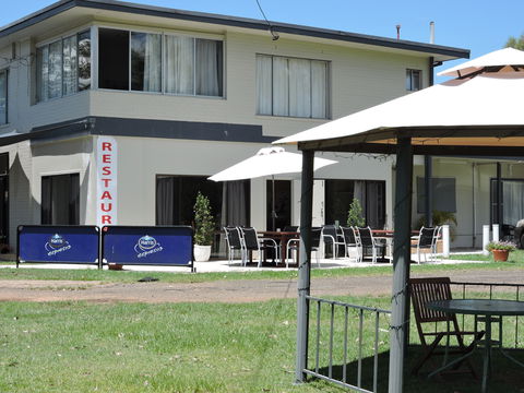 Hotel Motel 5 - Accommodation Gladstone 0