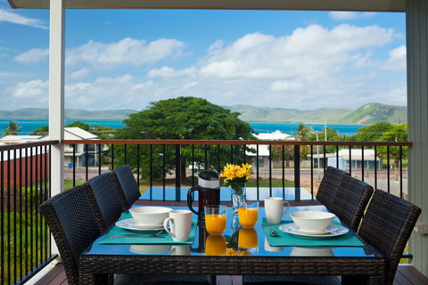 Island Villas And Apartments - Accommodation Gladstone 1