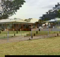 Merewether Homestead - Accommodation Gladstone