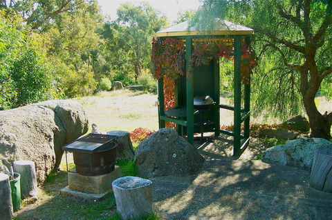 Nuggetty Cottage - Accommodation Gladstone 2