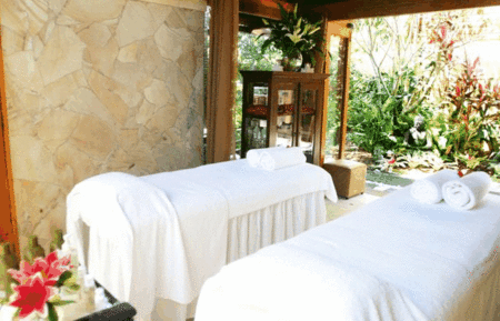 Byron Blisshouse - Beach Villa - Accommodation Gladstone 3