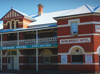 Avon Bridge Hotel - Accommodation Gladstone 0