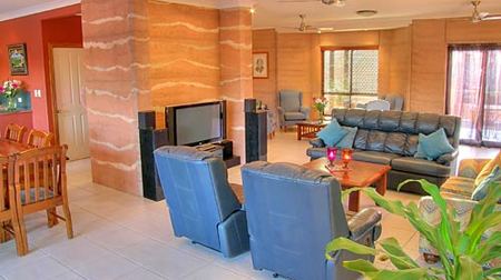 Gladstone Earth And Sea - Accommodation Gladstone 0