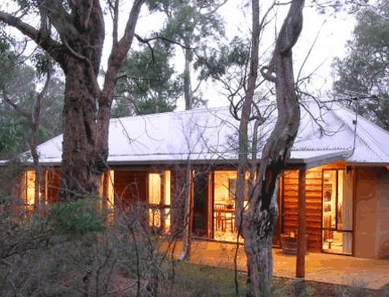 Forest Rise Eco Retreat - Accommodation Gladstone 2