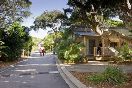 Clarkes Beach Holiday Park - Accommodation Gladstone 0