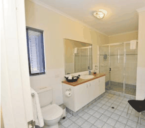 Ochre Moon - Accommodation Gladstone 1