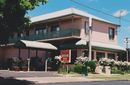 New England Motor Inn - Accommodation Gladstone 2