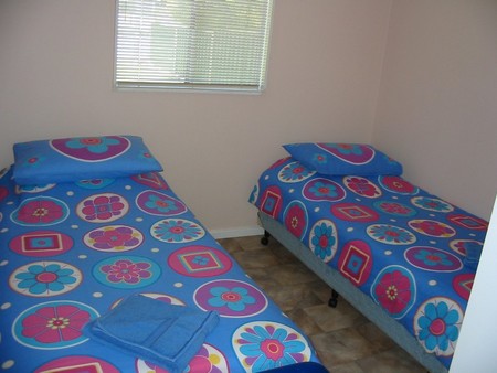 JJ's Holiday Cottages - Mitchell Street - Accommodation Gladstone 0
