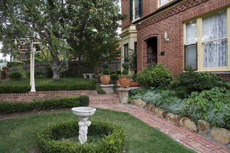 A Magnolia Manor Luxury Accommodation - Accommodation Gladstone 1