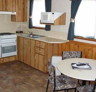 Spinnakers Leisure Park - Accommodation Gladstone