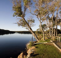 Molloy Caravan Park - Accommodation Gladstone