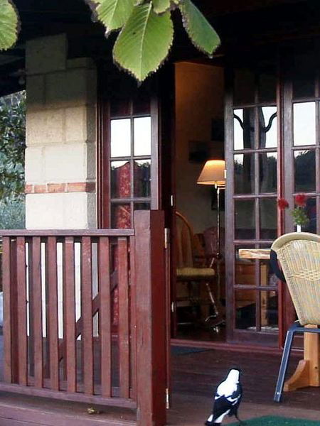 Clover Cottage Country Retreat - Accommodation Gladstone 3