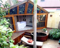 Byron Blisshouse  Penthouse - Accommodation Gladstone 0