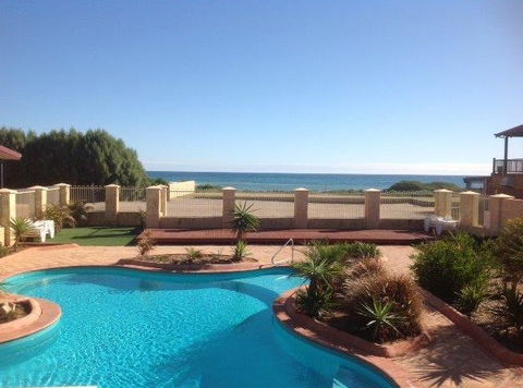 Seaspray Beach Holiday Park - Accommodation Gladstone 2