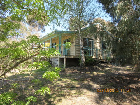 Athlone Country Cottages - Accommodation Gladstone 1