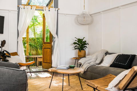 Bamboo Beach House - Accommodation Gladstone 1