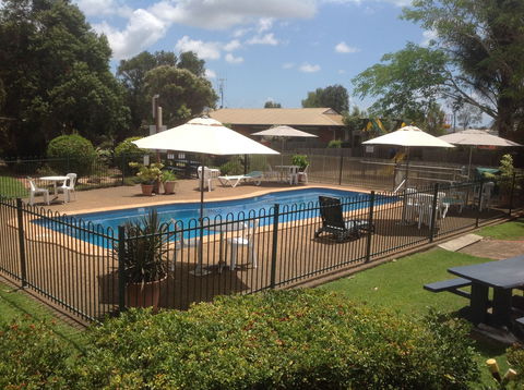 Bundaberg East Cabin And Tourist Park - Accommodation Gladstone 0