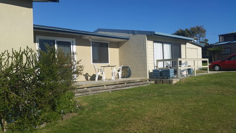 Carmen's Inn - Accommodation Gladstone 2