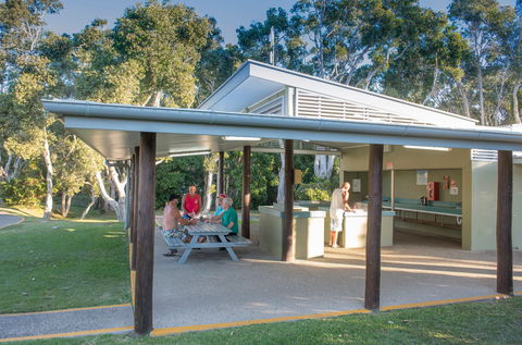 Dicky Beach Family Holiday Park - Accommodation Gladstone 0