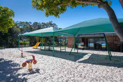 Dicky Beach Family Holiday Park - Accommodation Gladstone 2