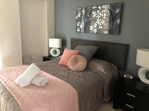 Dolphin Quay 3 Bedroom Apartment - Accommodation Gladstone 2