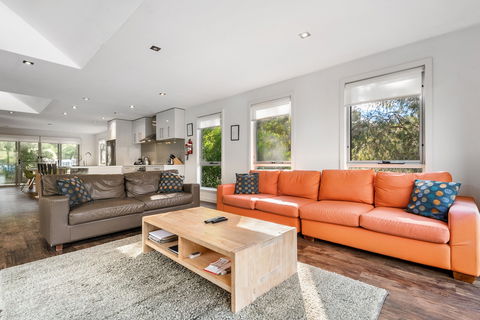 Freycinet Haven - Accommodation Gladstone 1
