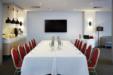 Ibis Perth - Accommodation Gladstone 1