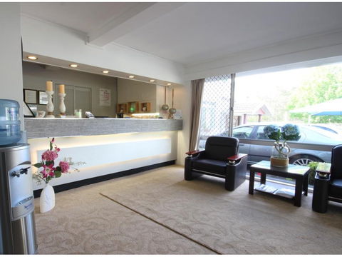 Molly Morgan Motor Inn - Accommodation Gladstone 0