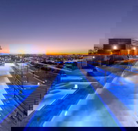 Oaks Brisbane Woolloongabba Suites - Accommodation Gladstone