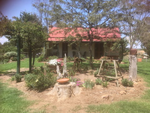 Red Hill Cottage - Accommodation Gladstone 2