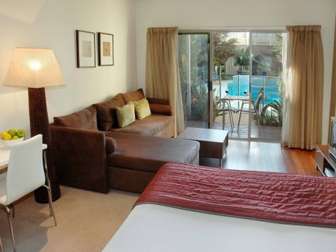 Rye Hotel Accommodation - Accommodation Gladstone 2
