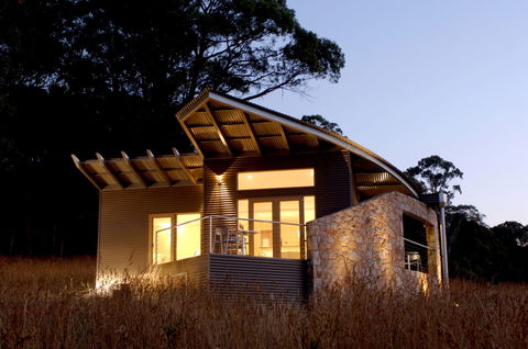 The Buckland  Studios - Accommodation Gladstone 0