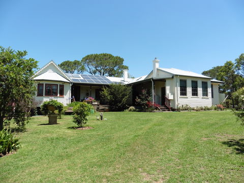 The Old School Bed And Breakfast - Accommodation Gladstone 0
