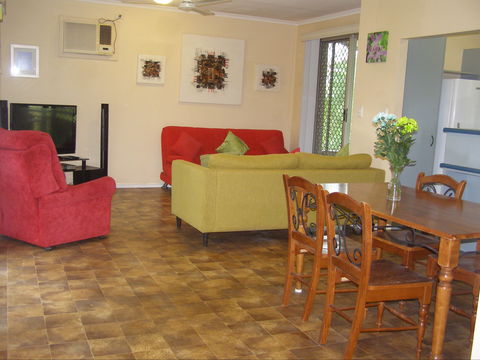 Wagait Beach Holiday Houses - Accommodation Gladstone 2