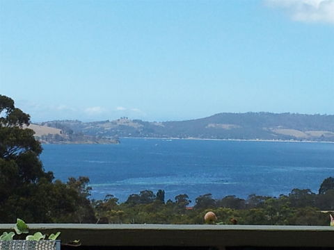 Waterview Gardens B&B - Accommodation Gladstone 1