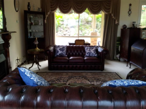Waterview Gardens B&B - Accommodation Gladstone 2
