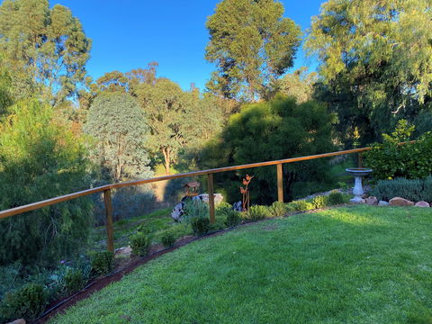 Adagio In Auburn - Accommodation Gladstone 2