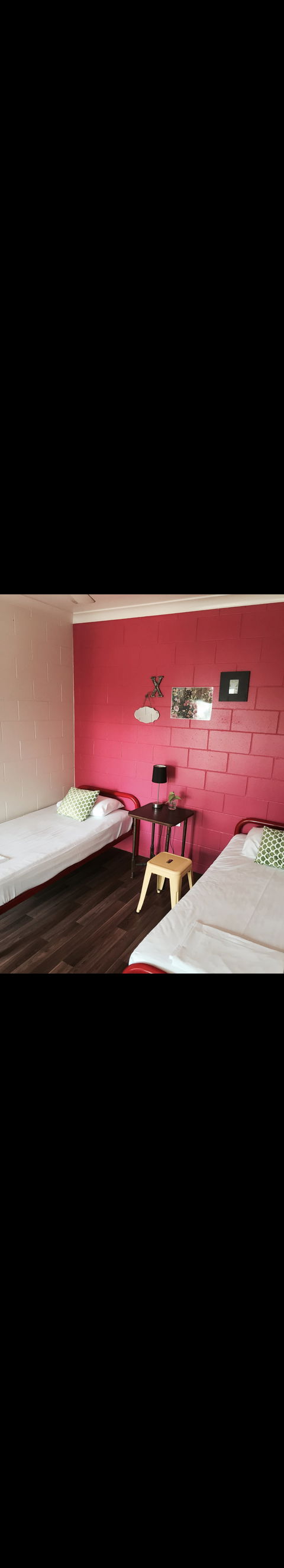 Adventurers Backpackers Resort - Accommodation Gladstone 0